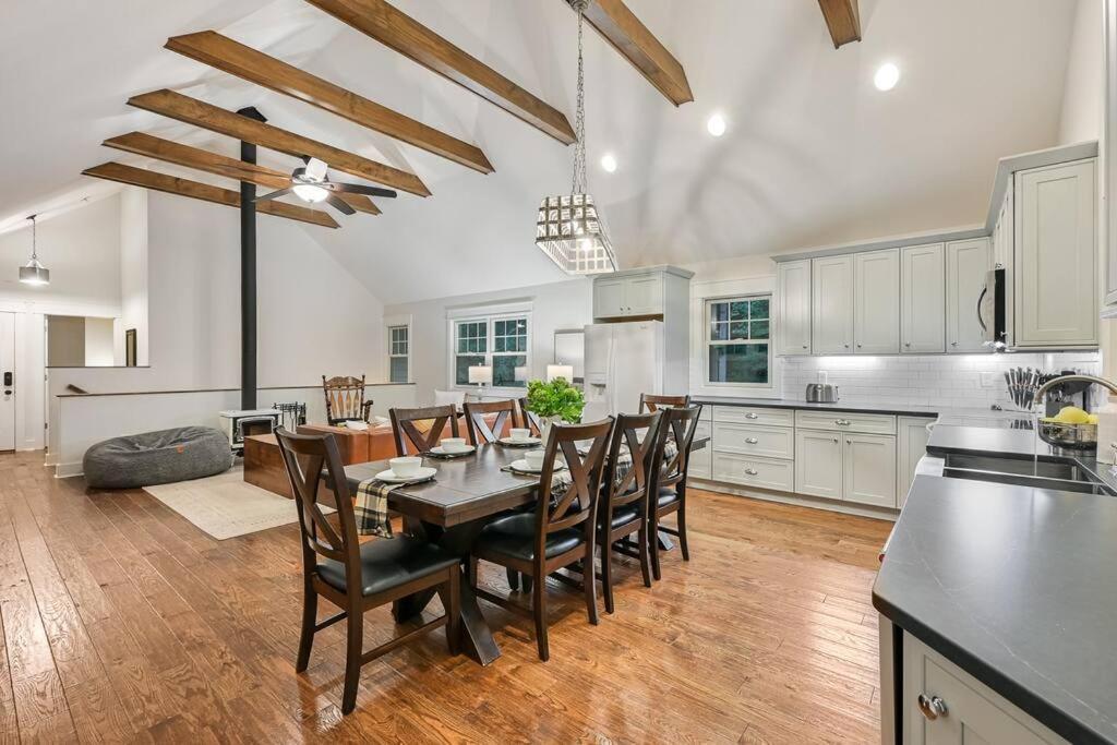 The Cove Retreat- Hot Tub/Screened Porch/Game Room Lake Lure Exterior foto